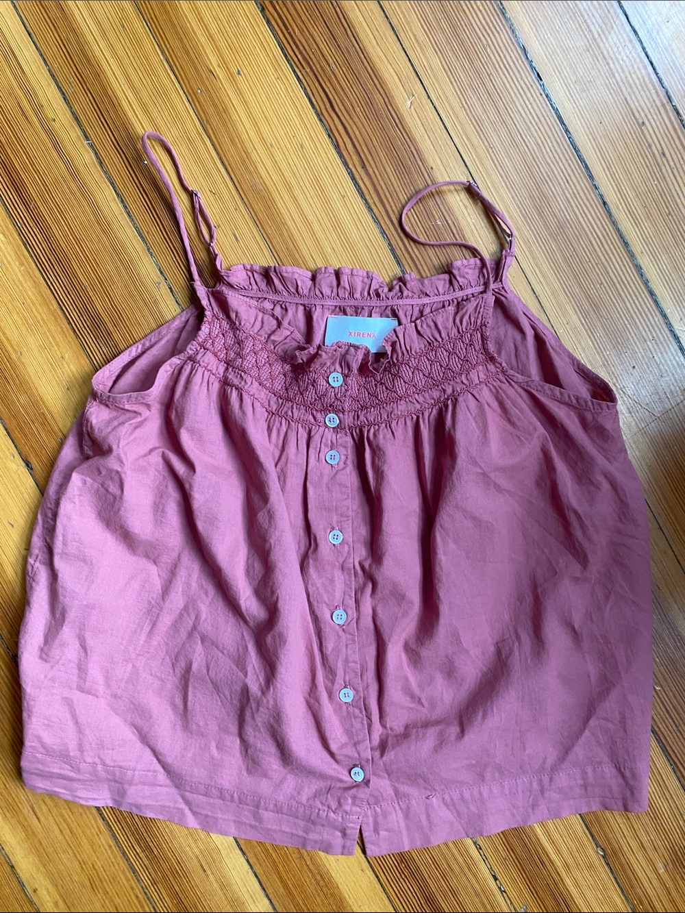 XiRENA Mauve Pink Smocked Button-Front sleeveless top